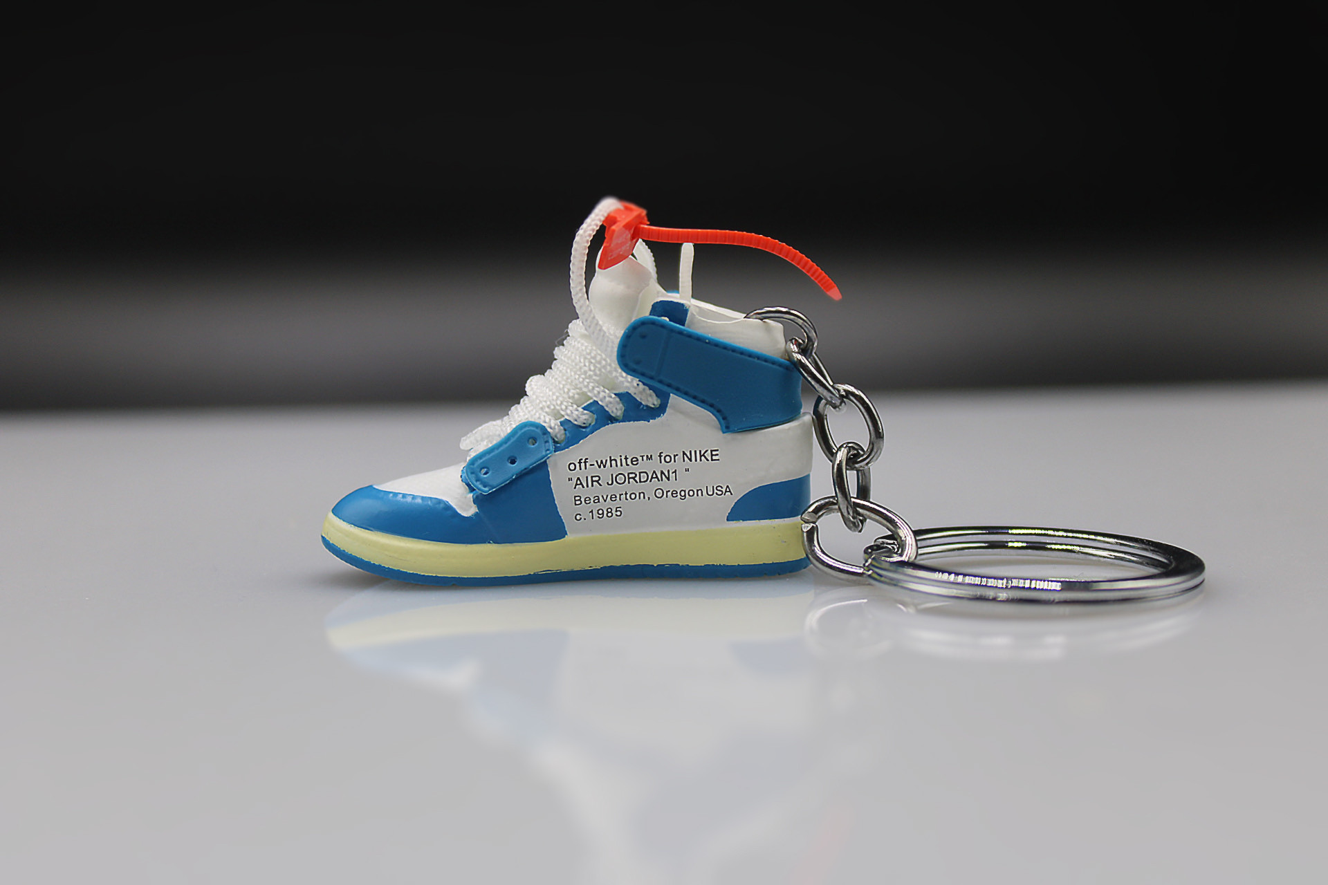 Porte-clés Sneakers 3D - Air Jordan 1 Retro High Off-White -  University Blue