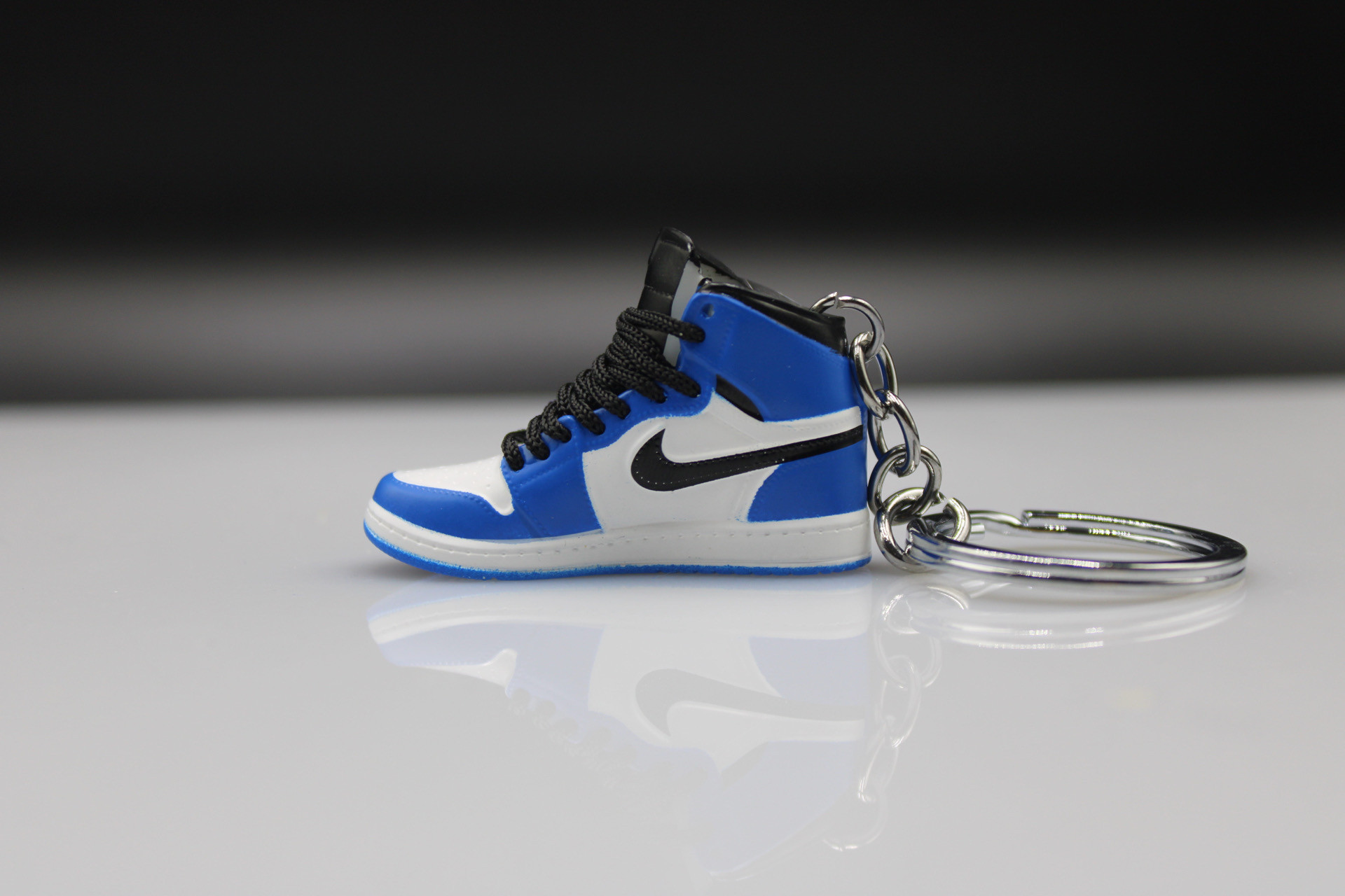 Porte-clés Sneakers 3D - Air Jordan 1 Retro High OG - White Game Royal