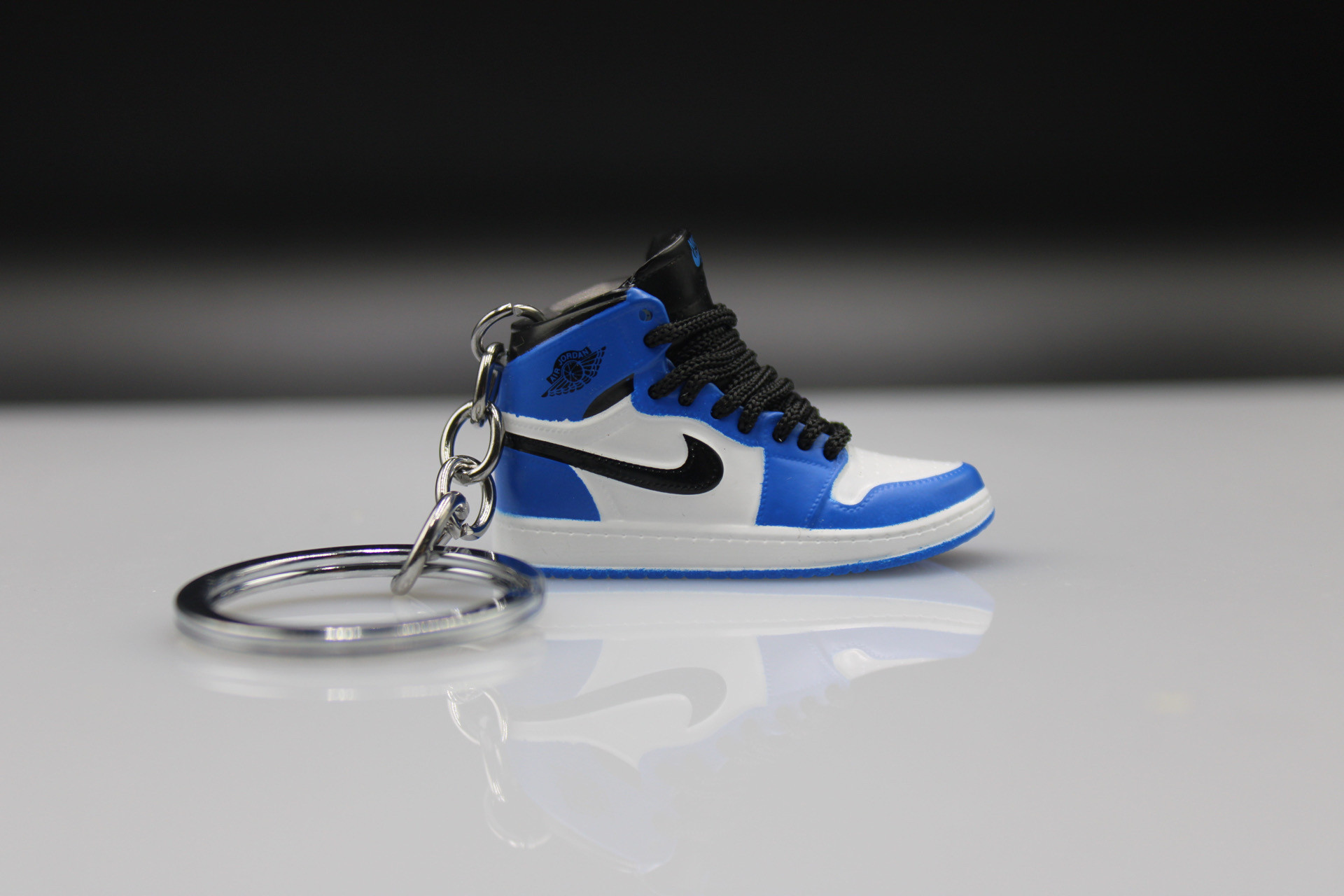 Porte-clés Sneakers 3D - Air Jordan 1 Retro High OG - White Game Royal