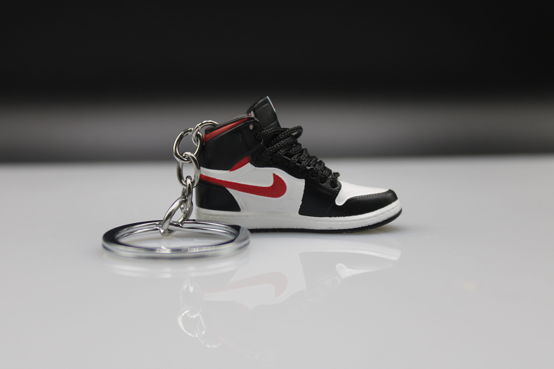 Porte-clés Sneakers 3D - Air Jordan 1 High - Noir/Rouge