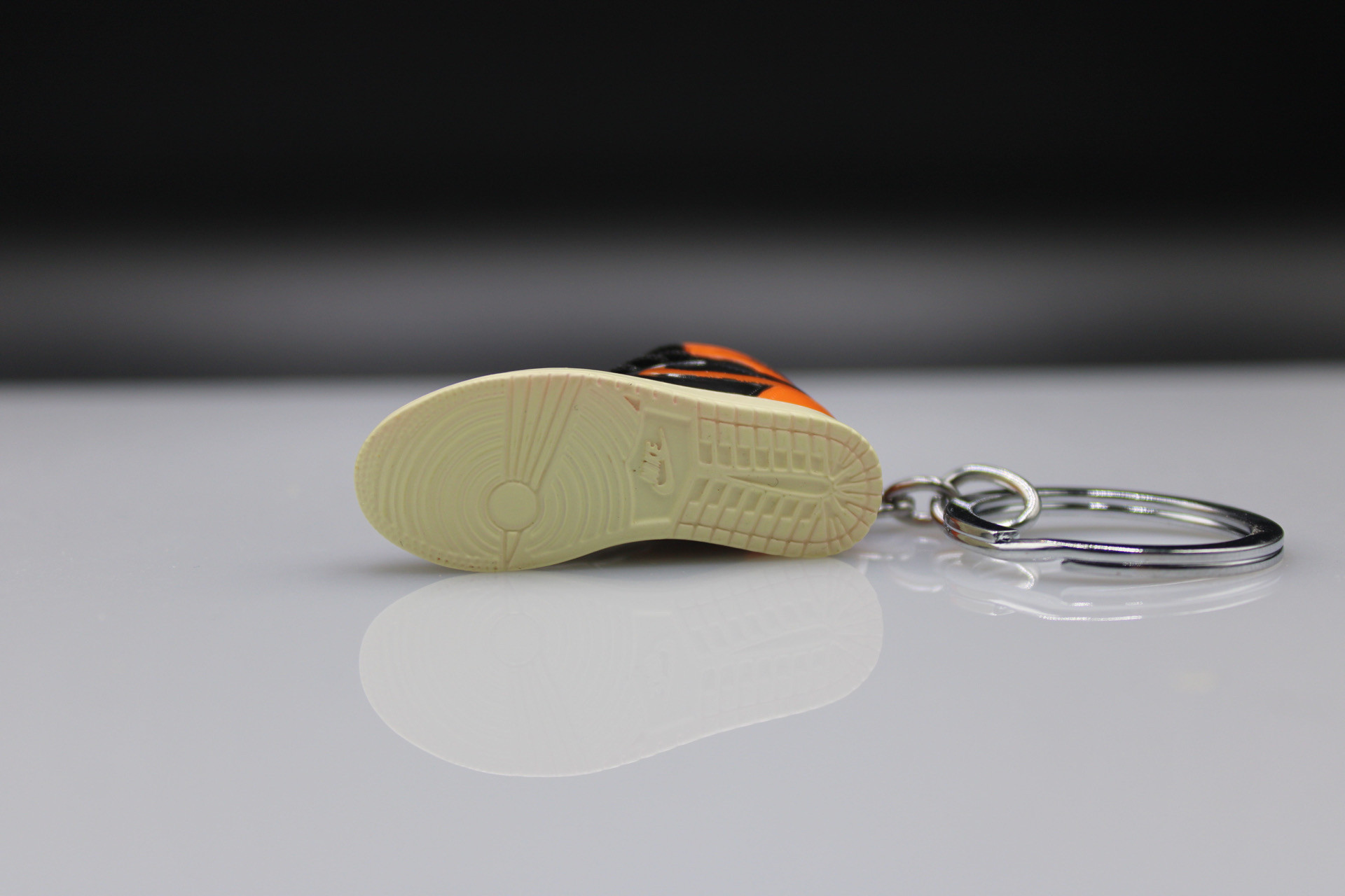 Porte-clés Sneakers 3D - Air Jordan 1 - Orange/Black