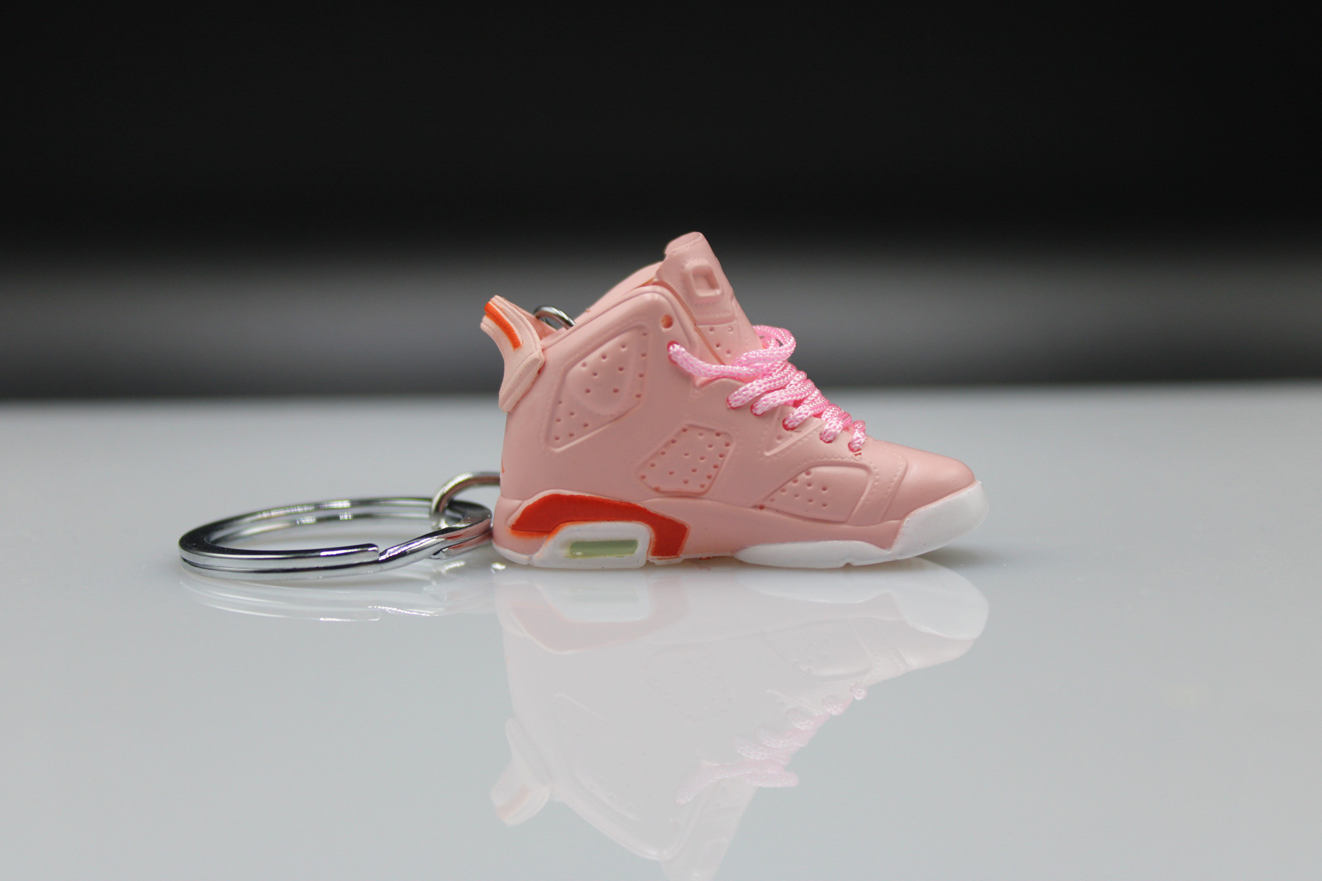 Porte-clés Sneakers 3D - Air Jordan 6 -  Millennial Pink