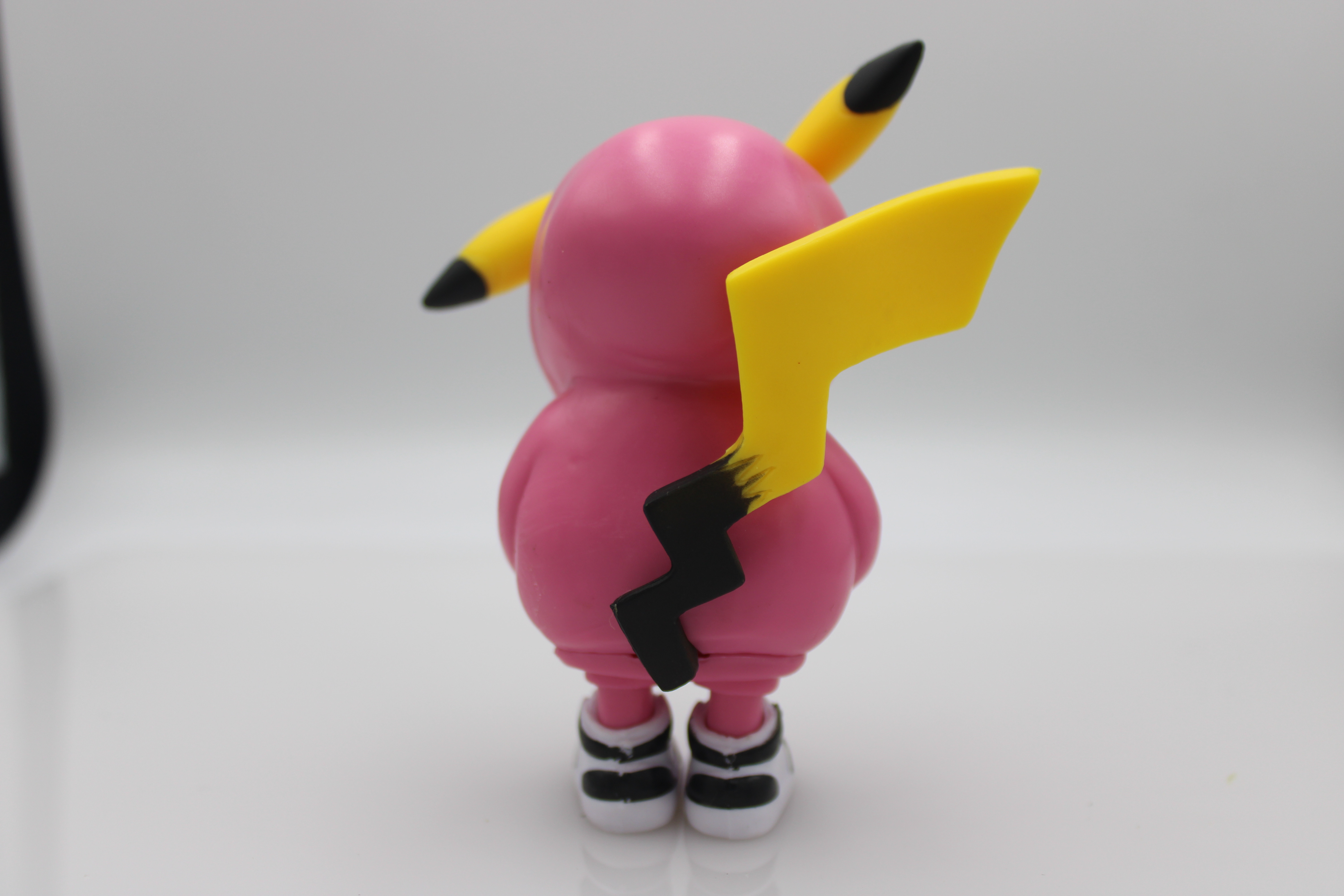 Figurine Pokémon - Pikachu Baby Milo
