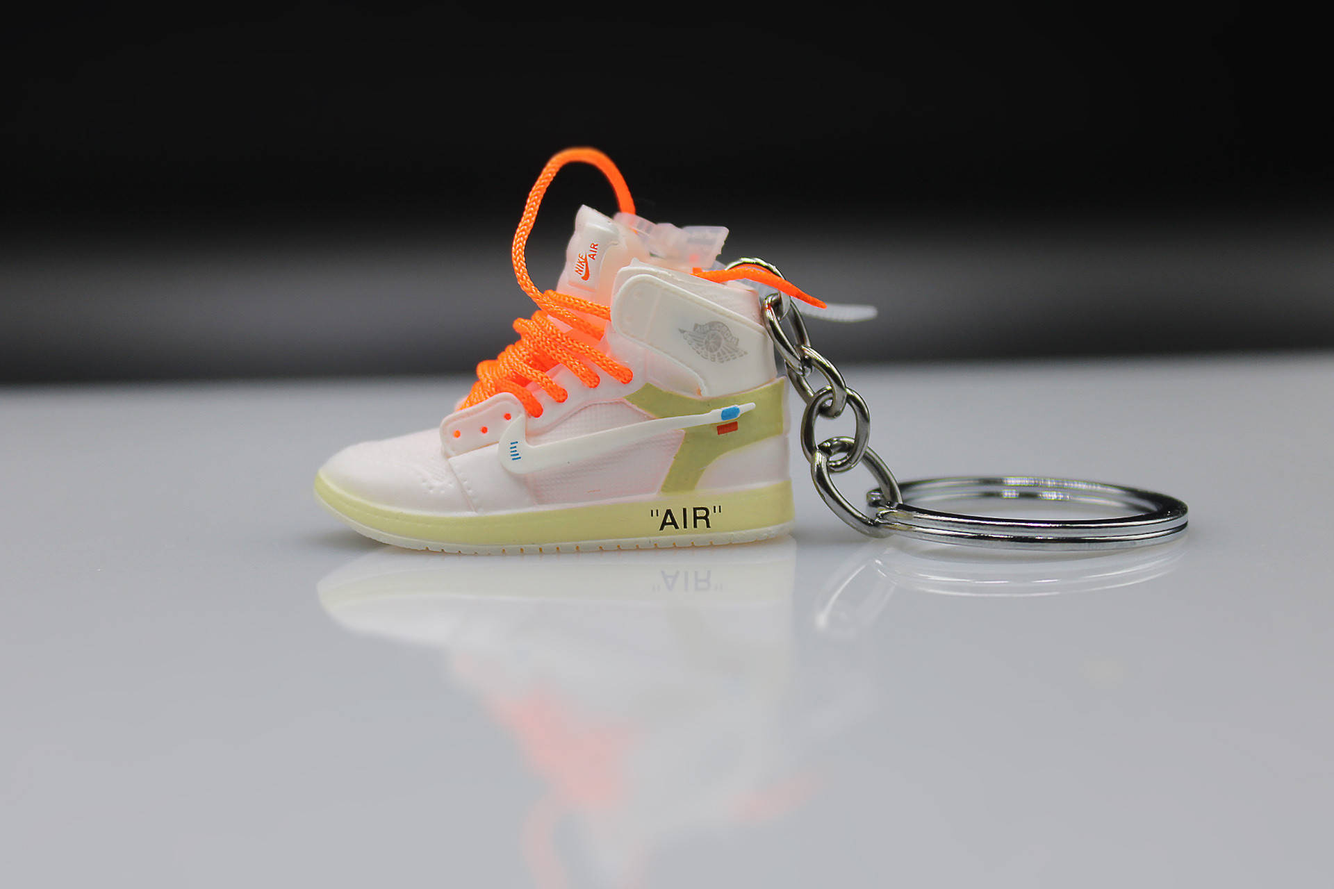 Porte-clés Sneakers 3D - Air Jordan 1 X Off White Orange