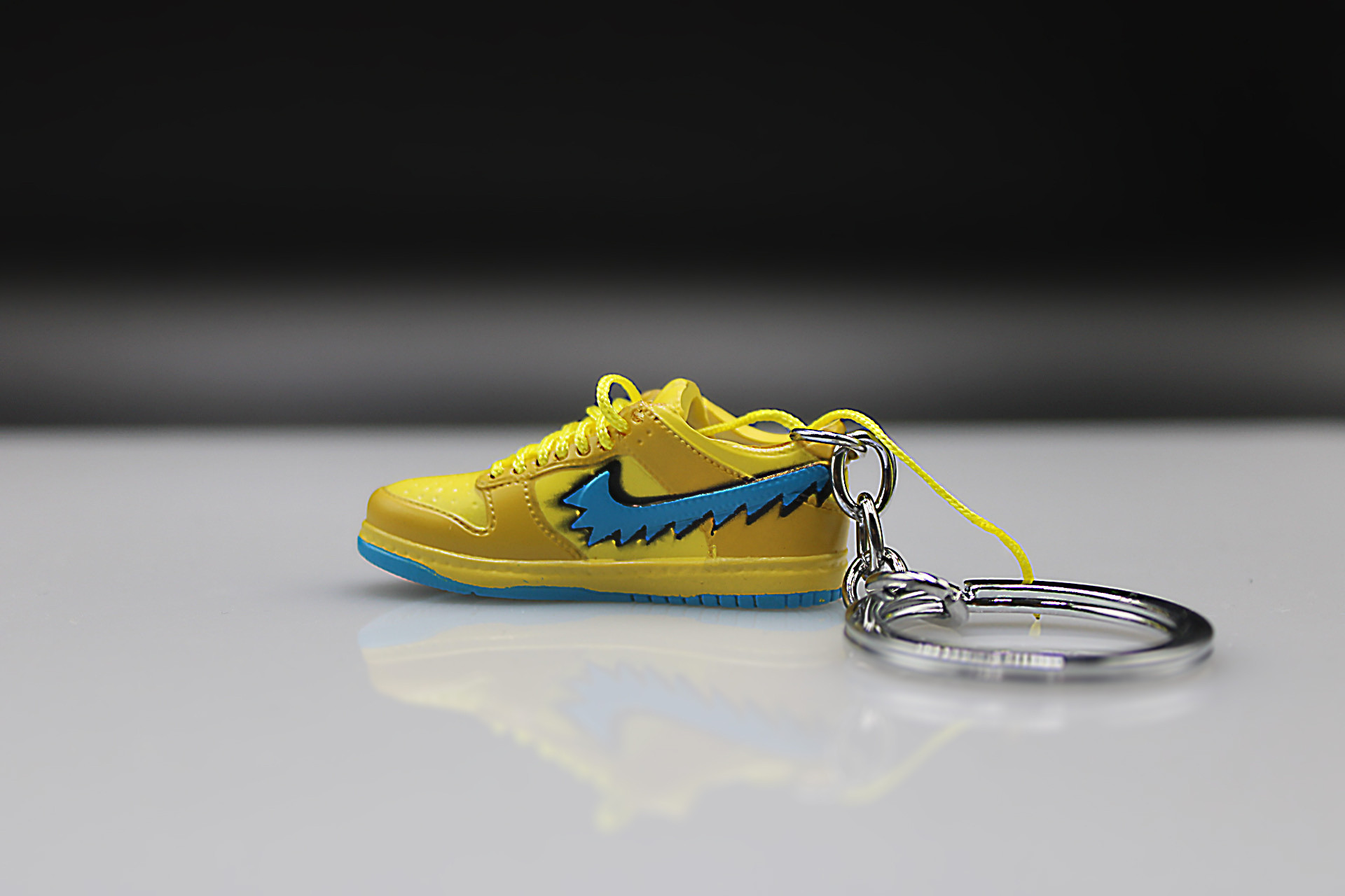 Porte-clés Sneakers 3D - Nike SB Dunk Low X Grateful Dead - Yellow