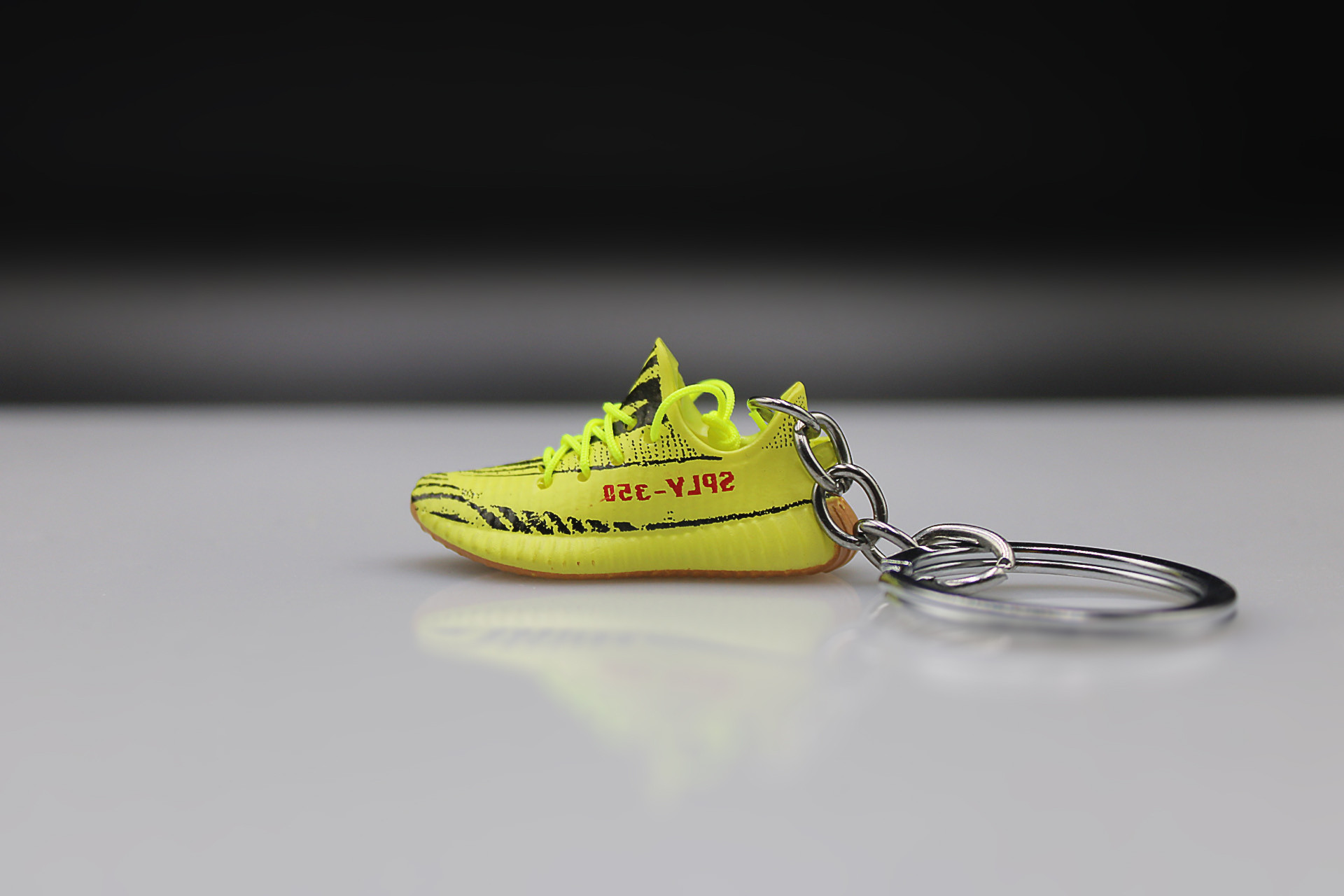 Porte-clés Sneakers 3D - Yeezy Boost 350 V2 - Semi Frozen Yellow